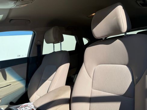 Used 2017 Hyundai Tucson SE FWD image 3