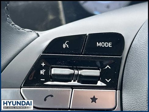 New 2026 Hyundai Elantra Limited FWD image 29
