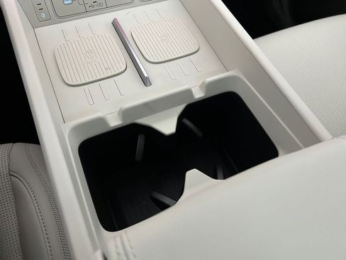 New 2025 Hyundai Santa Fe Calligraphy image 8