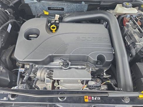 Certified 2024 Chevrolet Equinox LS w/ LS Convenience Package FWD image 22
