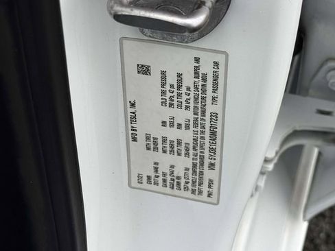 Used 2021 Tesla Model 3 Standard Range Plus image 30