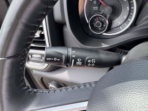 Used 2023 RAM 1500 Big Horn AWD/4WD image 18