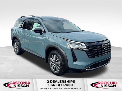 New 2026 Nissan Pathfinder SL FWD image 1