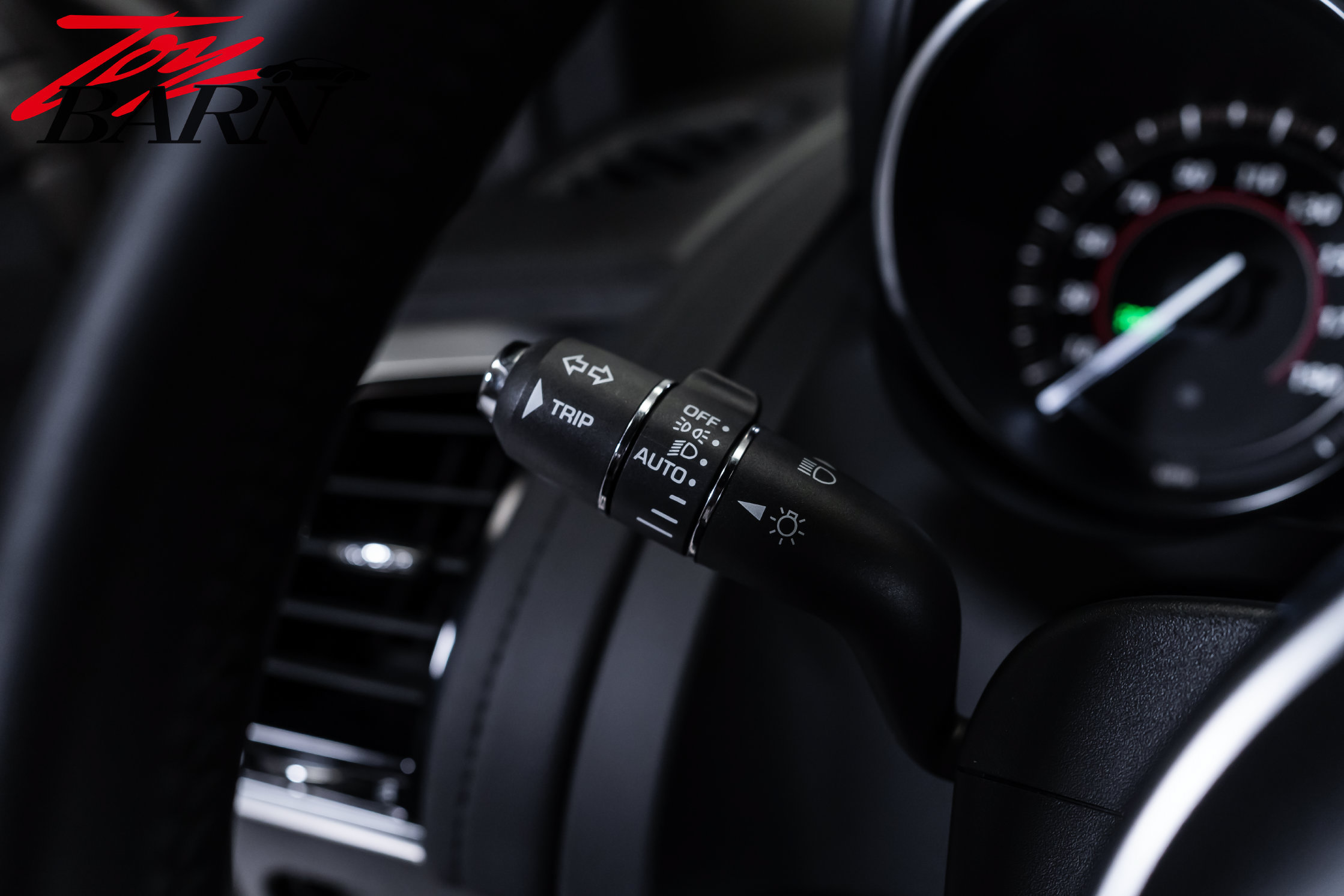 Used 2019 Jaguar F-TYPE Coupe RWD image 28