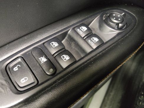 Used 2020 Jeep Compass Latitude w/ Popular Equipment Group image 27