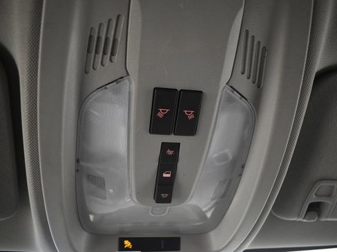 Used 2017 GMC Terrain SLE image 37