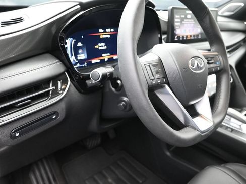 Certified 2025 INFINITI QX60 Luxe w/ Black Edition FWD image 12
