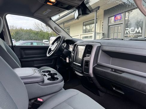 Used 2015 RAM 1500 Express w/ Black Ram 1500 Express Group image 23