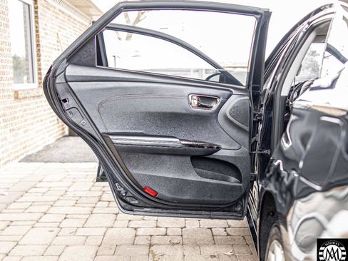 Used 2014 Toyota Avalon XLE Touring image 32