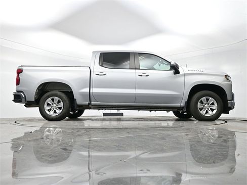 Used 2021 Chevrolet Silverado 1500 LT image 16