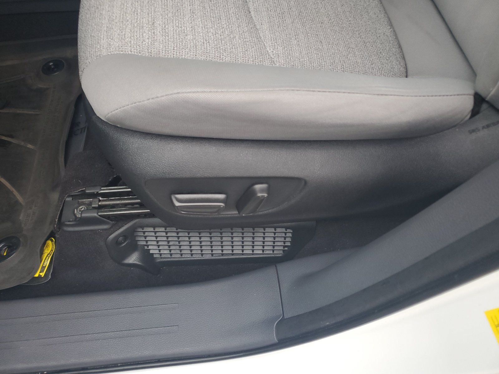 Used 2022 Toyota Sienna LE FWD image 17