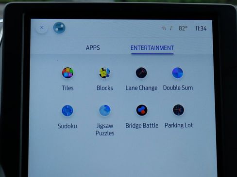 Used 2021 Ford Edge Titanium w/ Cargo Accessory Package image 31