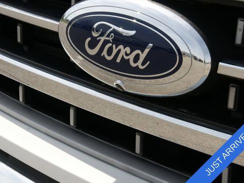 Used 2023 Ford F150 Lariat w/ Equipment Group 502A High image 8