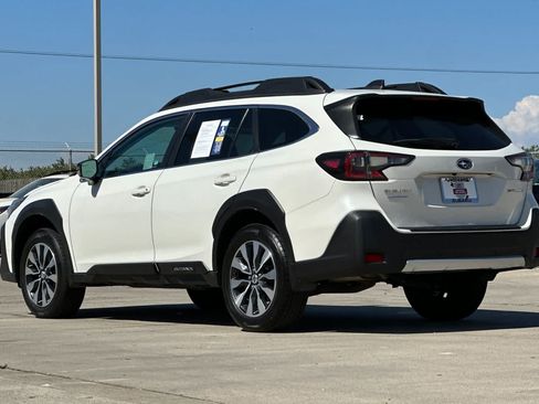 Used 2023 Subaru Outback Limited AWD/4WD image 5