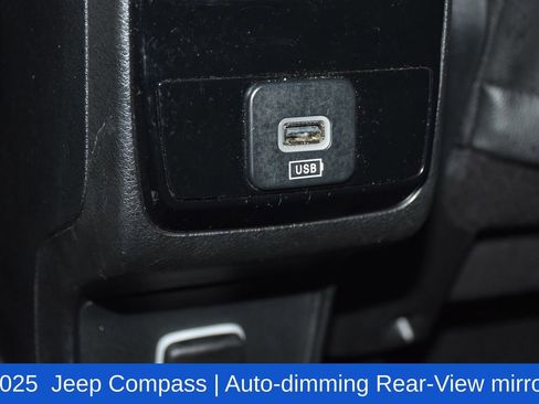 Used 2025 Jeep Compass Limited image 25