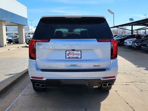 New 2026 GMC Yukon XL Denali w/ Sun & Power Step Package image 4