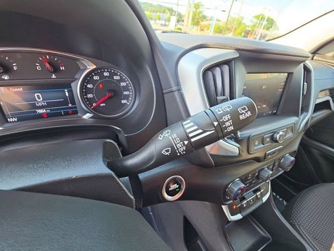 Used 2023 GMC Terrain SLE w/ Driver Convenience Package AWD/4WD image 13
