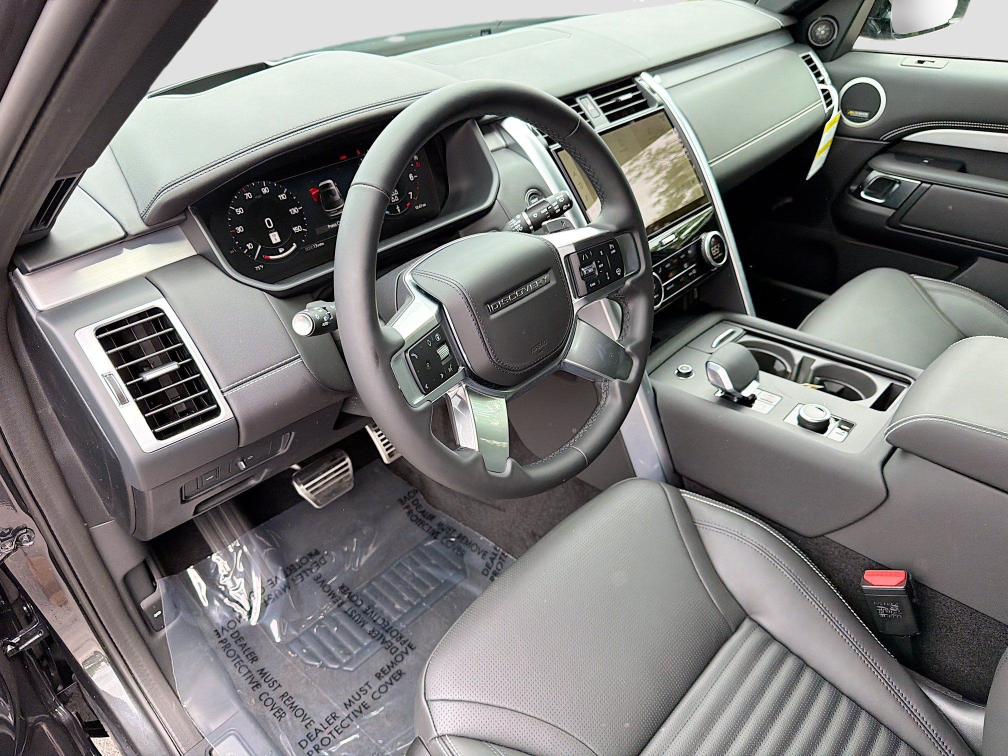 New 2026 Land Rover Discovery Limited Edition AWD/4WD image 25