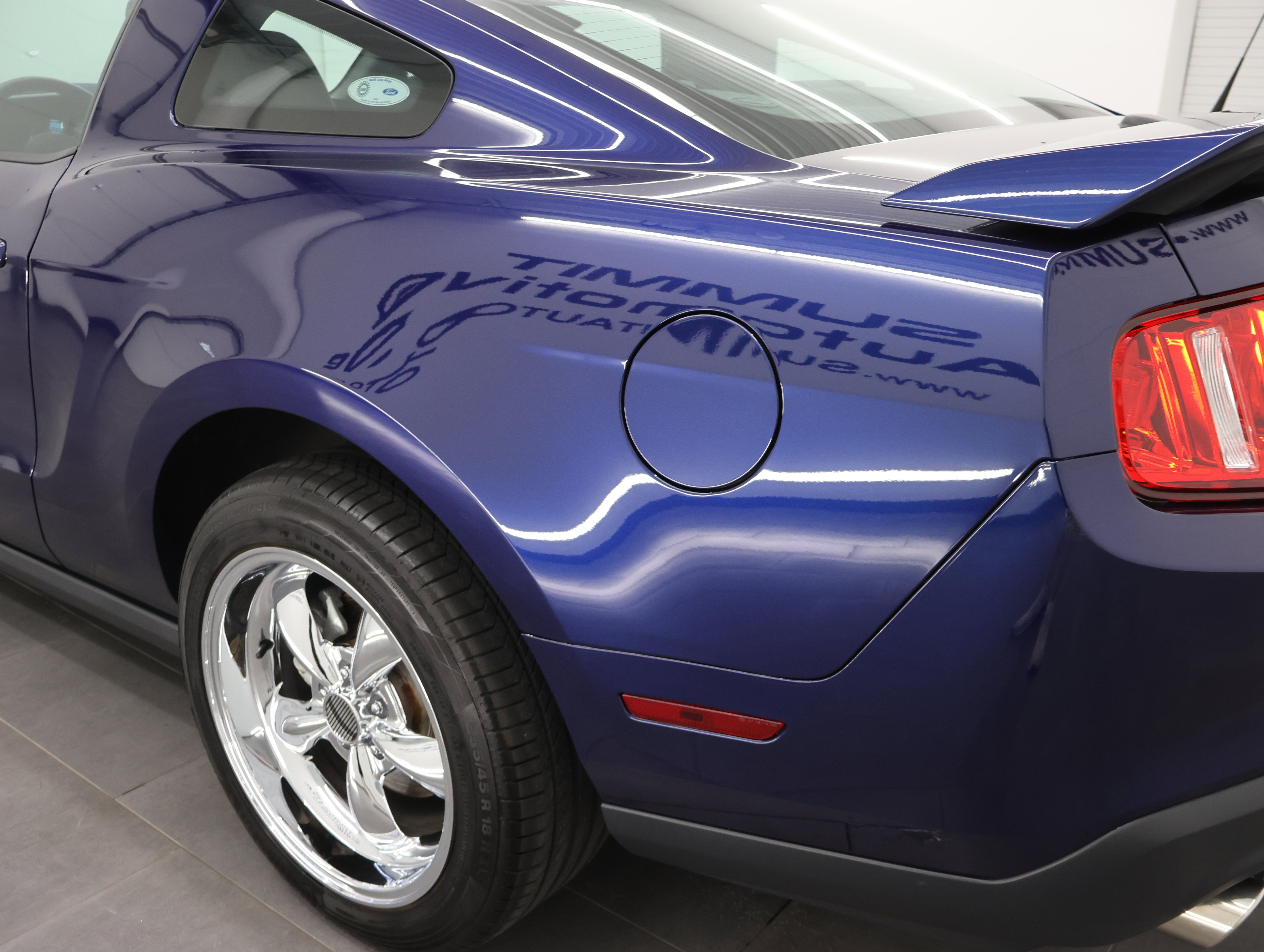 Used 2010 Ford Mustang GT RWD image 29
