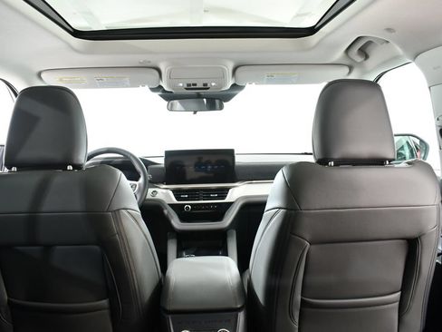 New 2026 Ford Explorer Active w/ Active Comfort Package AWD/4WD image 17