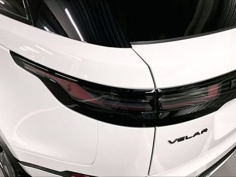 Certified 2026 Land Rover Range Rover Velar Dynamic SE AWD/4WD image 29