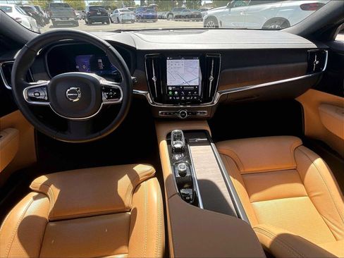 Used 2023 Volvo V90 B6 Cross Country Ultimate AWD/4WD image 16