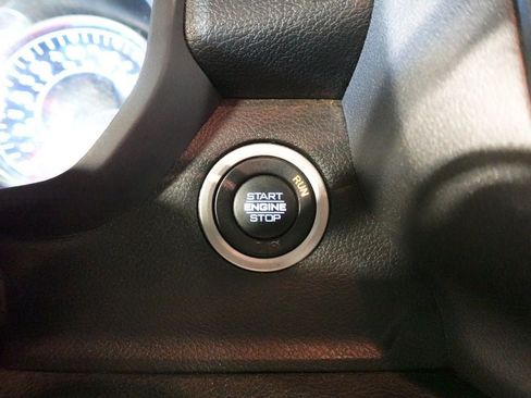 Used 2022 RAM 3500 Tradesman w/ Chrome Appearance Group AWD/4WD image 19