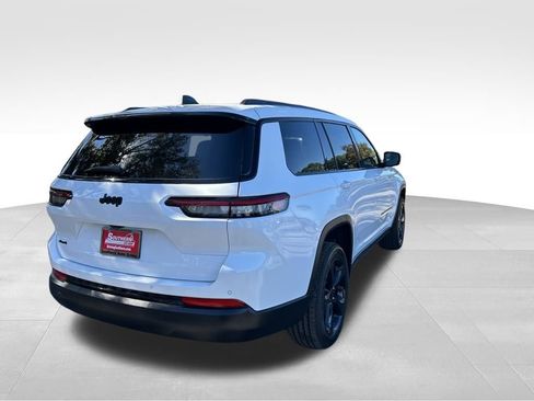 New 2025 Jeep Grand Cherokee L Altitude image 6