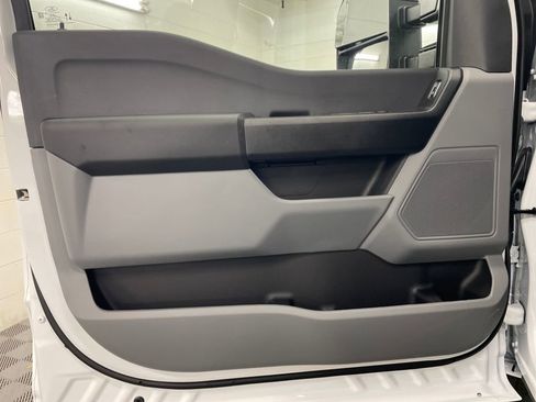 New 2026 Ford F250 XL w/ XL Chrome Package image 15