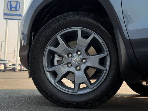 Used 2025 Honda Passport TrailSport image 38