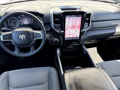 Used 2025 RAM 1500 Big Horn AWD/4WD image 4