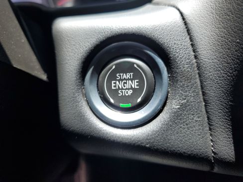 Used 2021 Chevrolet Tahoe Z71 AWD/4WD image 31