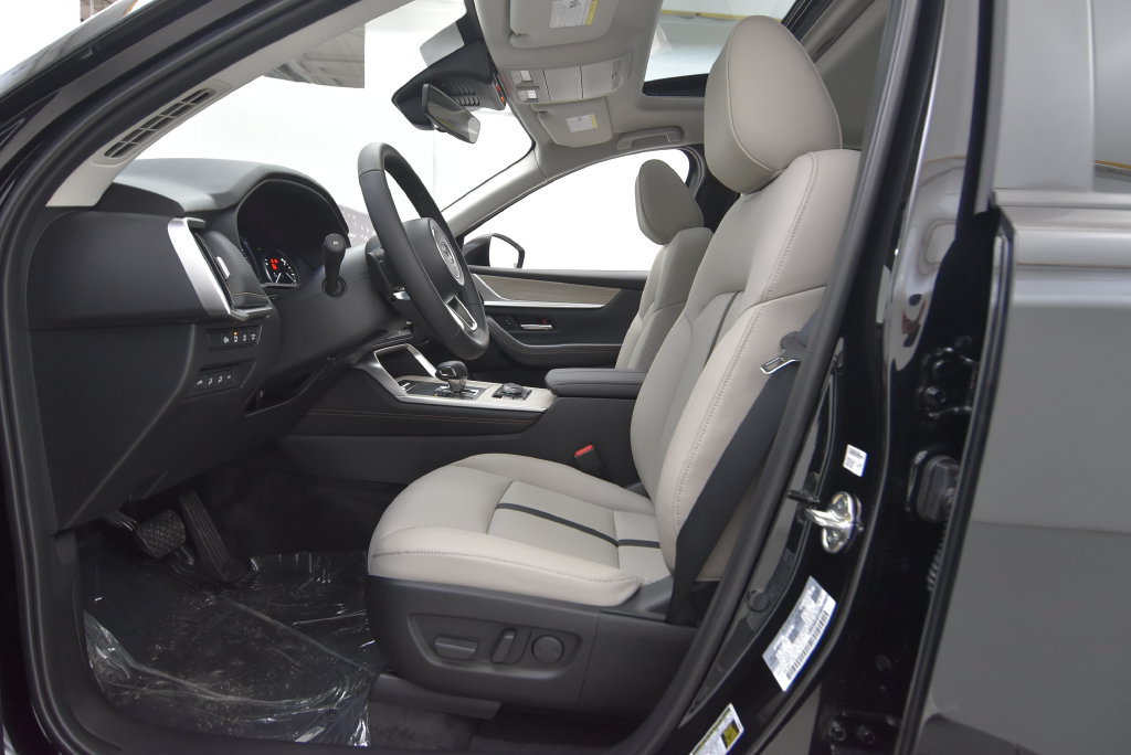 New 2026 MAZDA CX-70 3.3 Turbo w/ Preferred Package AWD/4WD image 31