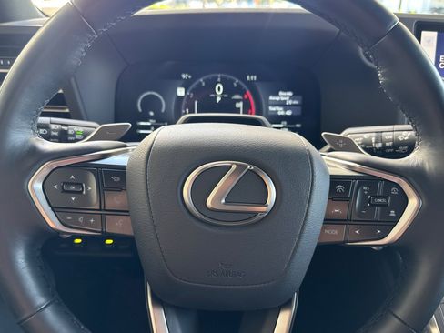 Certified 2026 Lexus GX 550 AWD/4WD image 30