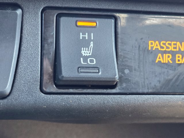 Used 2022 Toyota RAV4 XLE w/ Convenience Package AWD/4WD image 8