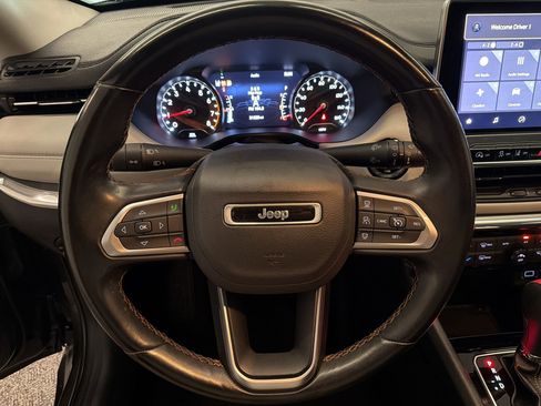 Used 2022 Jeep Compass Limited AWD/4WD image 10