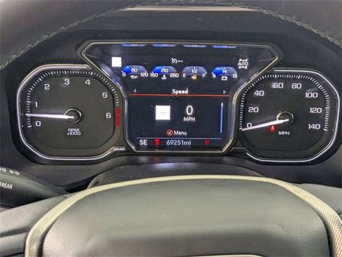 Used 2021 GMC Yukon XL Denali image 19