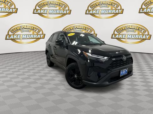 Used 2023 Toyota RAV4 XLE FWD image 5
