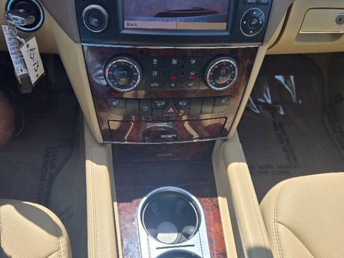 Used 2011 Mercedes-Benz ML 350 4MATIC image 23