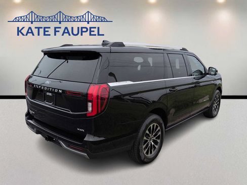 Used 2025 Ford Expedition Max Platinum AWD/4WD image 7