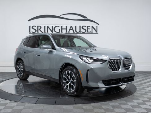 New 2026 BMW X3 xDrive30i w/ Premium Package AWD/4WD image 3