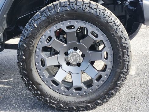 Used 2022 Jeep Wrangler Unlimited Rubicon 4xe w/ Cold Weather Group image 7