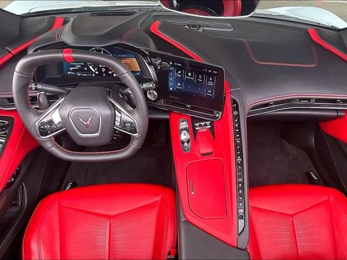 Used 2024 Chevrolet Corvette Stingray Preferred Conv w/ Stealth Interior Trim Package RWD image 5