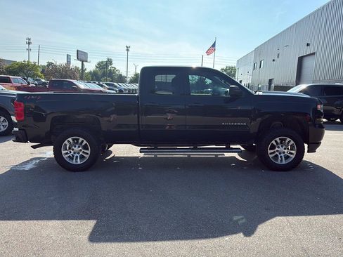 Used 2018 Chevrolet Silverado 1500 Custom w/ Custom Value Package AWD/4WD image 2