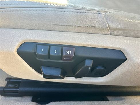 Used 2015 BMW 328i xDrive Sedan image 11