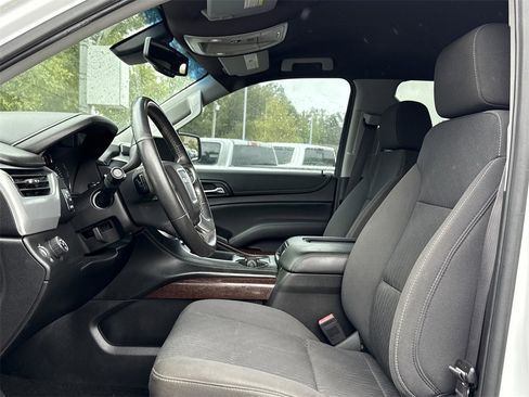 Used 2017 GMC Yukon SLE w/ Convenience Package image 11