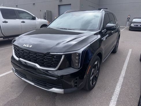 Used 2025 Kia Sorento EX w/ EX Panoramic Sunroof Package image 5