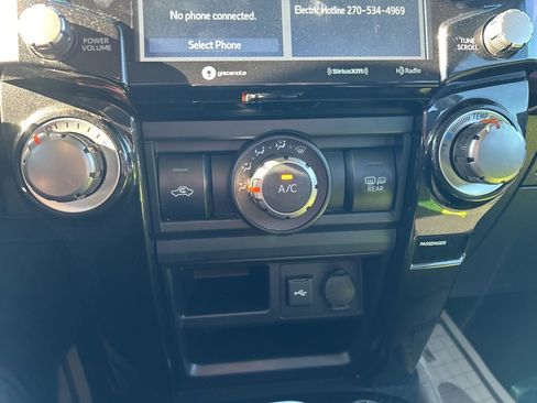 Used 2023 Toyota 4Runner TRD Off-Road image 24