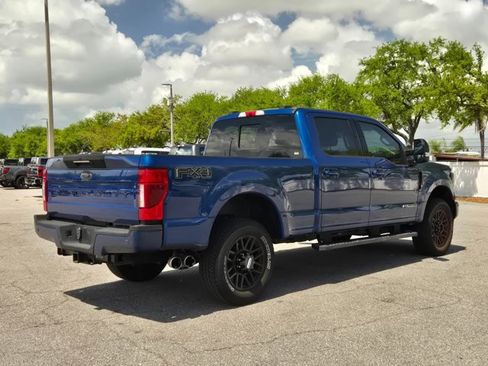 Used 2022 Ford F250 Lariat w/ Black Appearance Package image 5