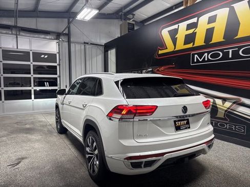 Used 2023 Volkswagen Atlas Cross Sport SEL Premium R-Line AWD/4WD image 14